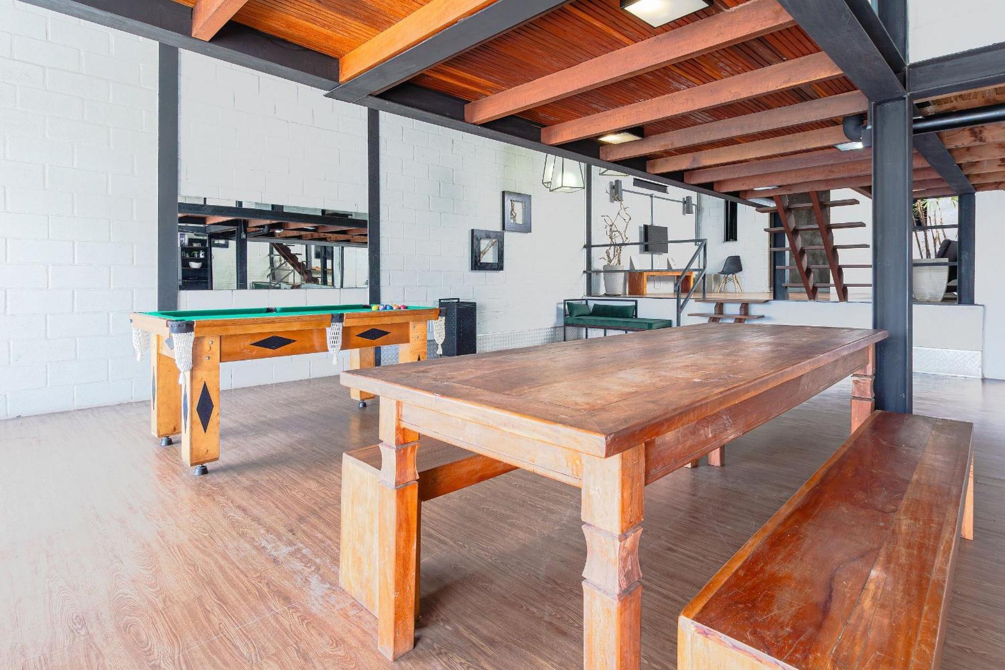 Casa Em Com Arquitetura Industrial, Sinuca E Hidromassagem * Búzios