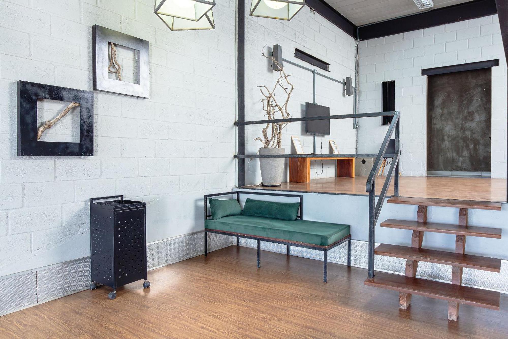 Casa Em Com Arquitetura Industrial, Sinuca E Hidromassagem Apartamento Búzios