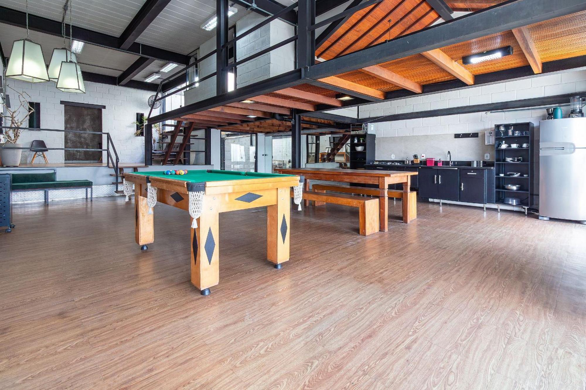 Apartamento Casa Em Com Arquitetura Industrial, Sinuca E Hidromassagem Búzios