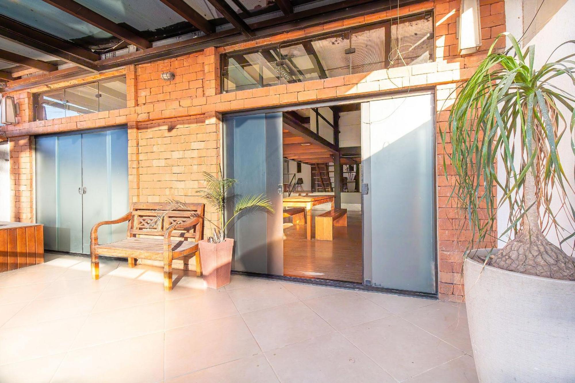 Apartamento Casa Em Com Arquitetura Industrial, Sinuca E Hidromassagem
